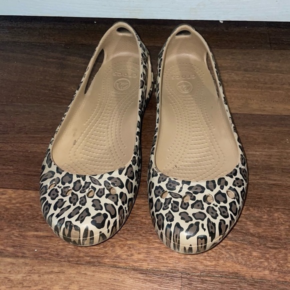 CROCS Shoes - CROCS Kadee Thea CHEETAH/LEOPARD PRINT Ballet‎ FLAT- Women’s Size 8w